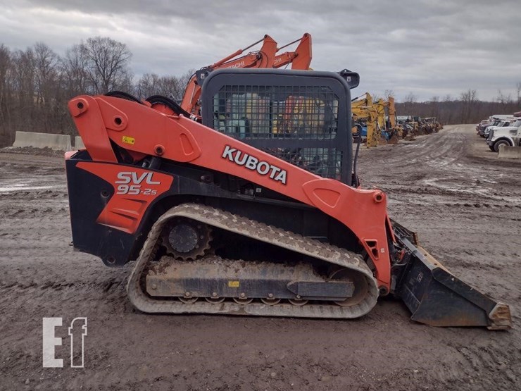 2017-kubota-svl95-2s-image-3