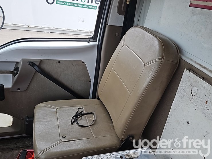 2007-sterling-lt7500-image-28