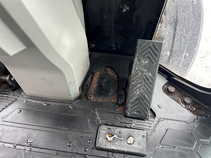 caterpillar-903d-image-70