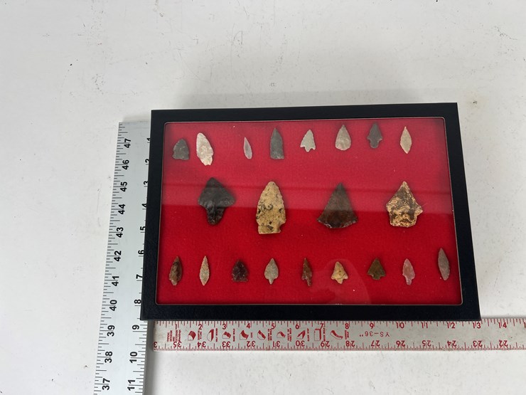 #82-•-#5057-•-(21)-framed-native-american-artifacts-image-2