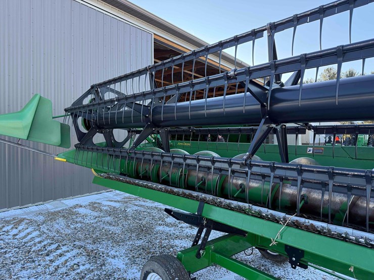 john-deere-630f-image-12