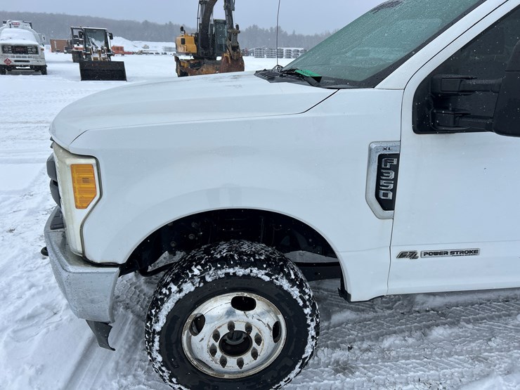 2017-ford-f350-image-14