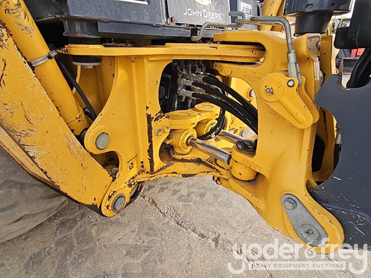 2017-deere-310sl-image-35