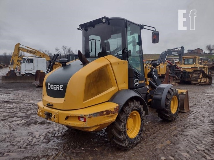 2019-deere-324l-image-31