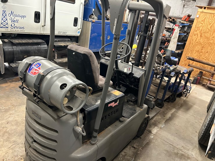 #10-•-1969-hyster-forklift-s40c-image-3