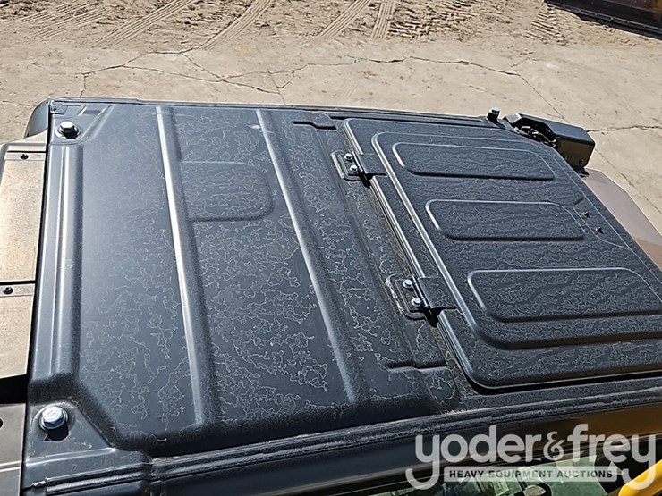 2023-caterpillar-315-image-22