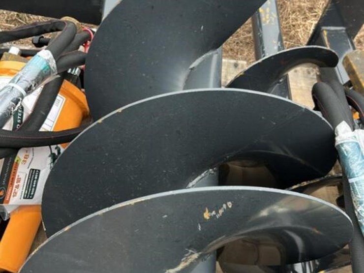 wolvering-auger,-s/n-zw-05776-w/-2-bits-for-skid-steer-image-1