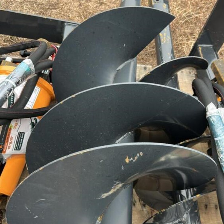 WOLVERING AUGER, S/N ZW-05776 W/ 2 BITS FOR SKID STEER