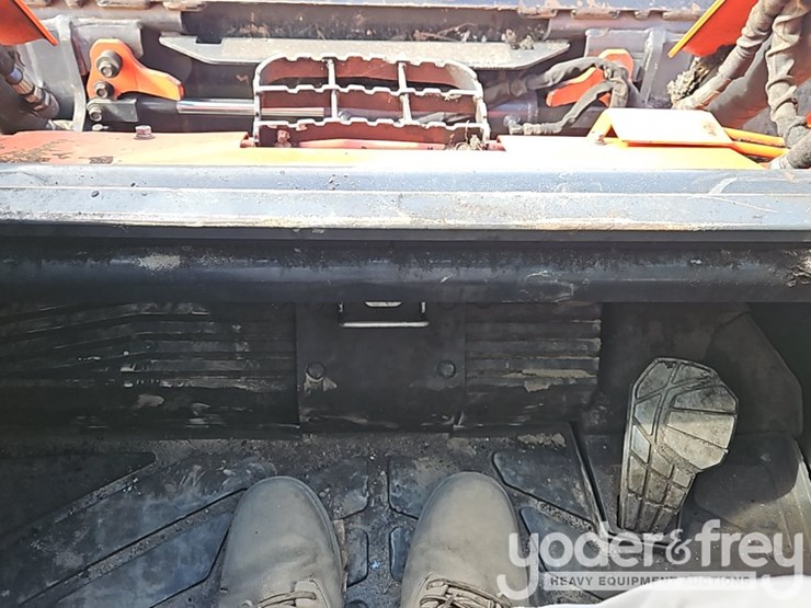 2018-kubota-svl75-image-26