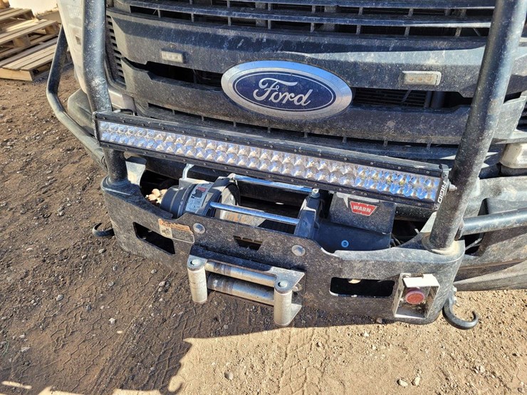 2019-ford-f550-image-2
