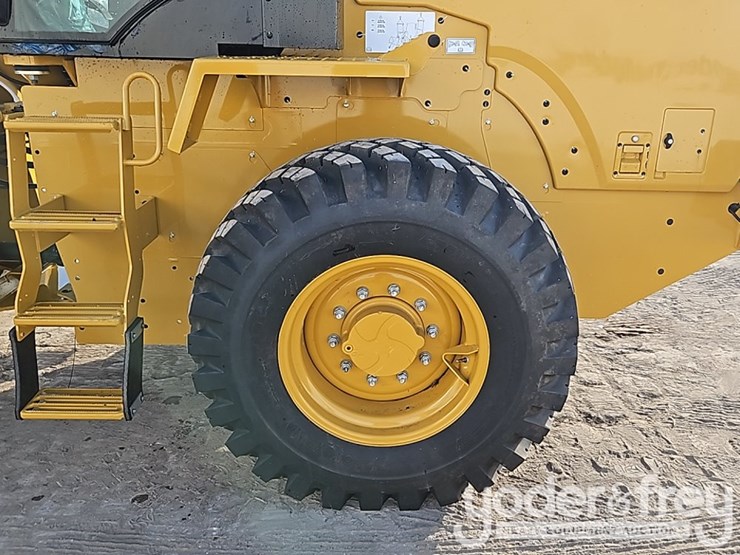 2024-caterpillar-910-image-20