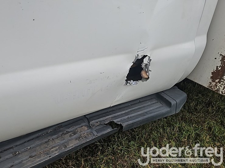 2016-ford-f550-image-15