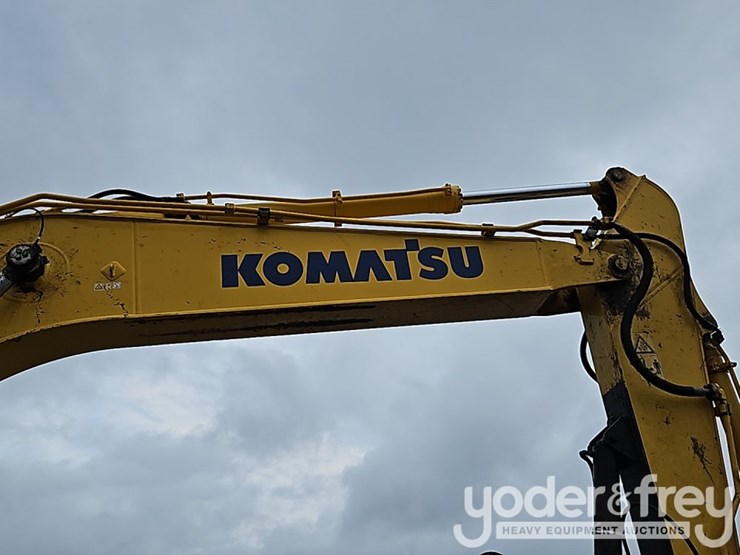 2021-komatsu-pc210-lc-11-image-16