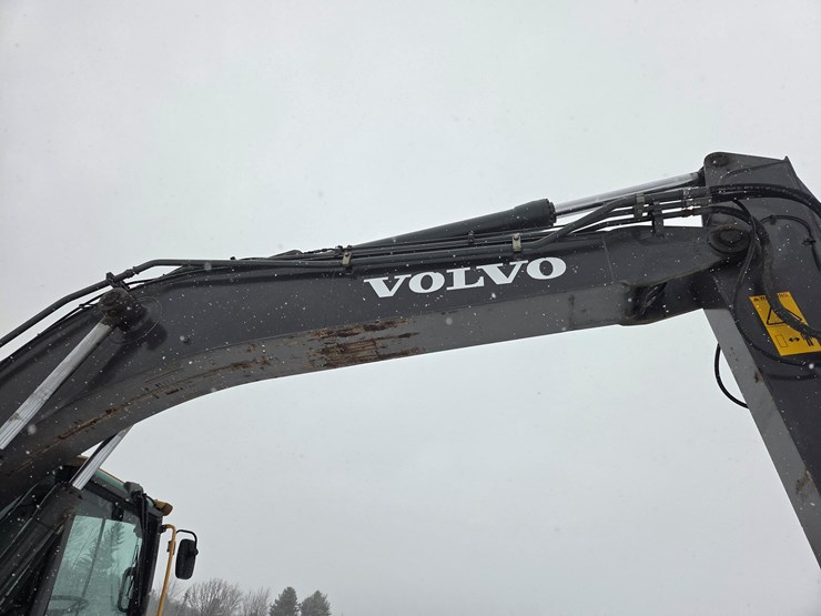2010-volvo-ew180c-image-31
