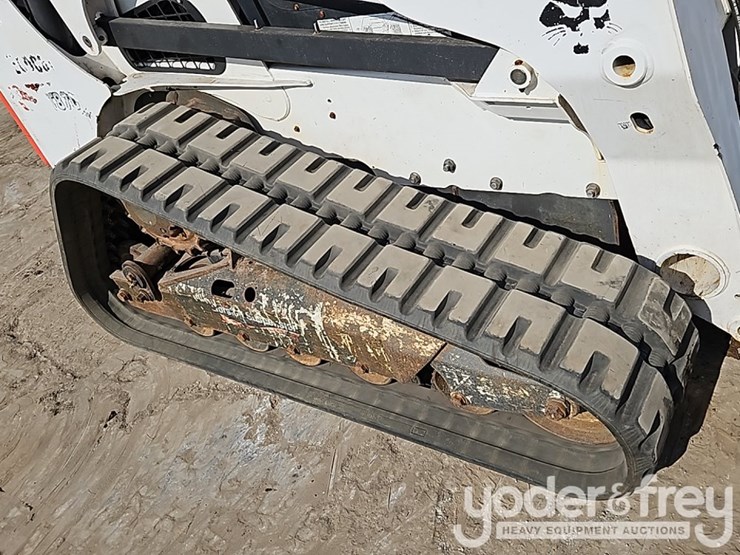 2019-bobcat-t870-image-11