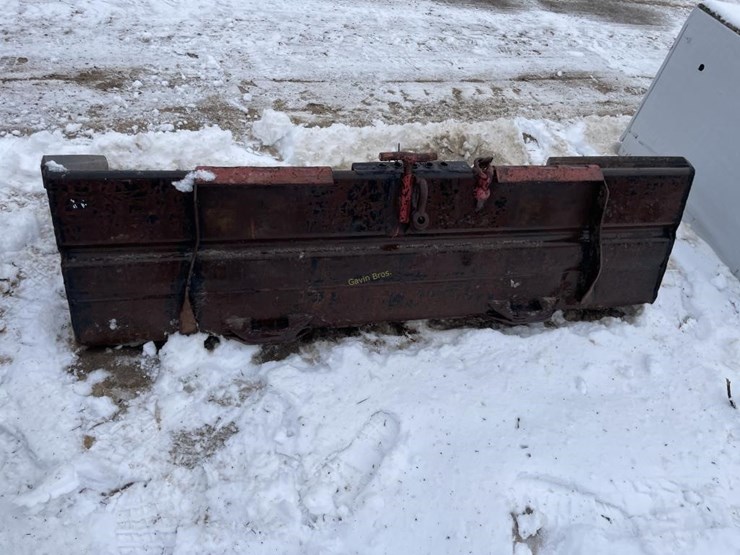 72"-universal-attach-bucket-image-2