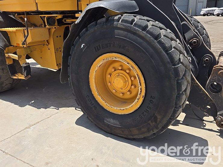 2014-volvo-l60g-image-23