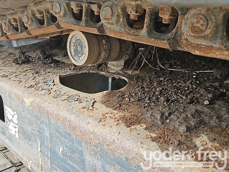 2010-komatsu-pc78us-8-image-25