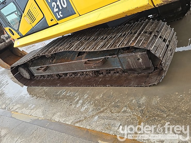 2021-komatsu-pc210-lc-11-image-27