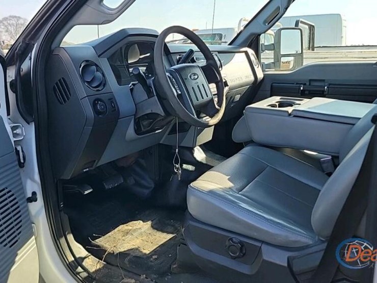 2012-ford-f550-image-14