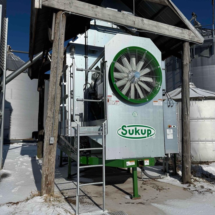 2023 Sukup T 121 Dryer