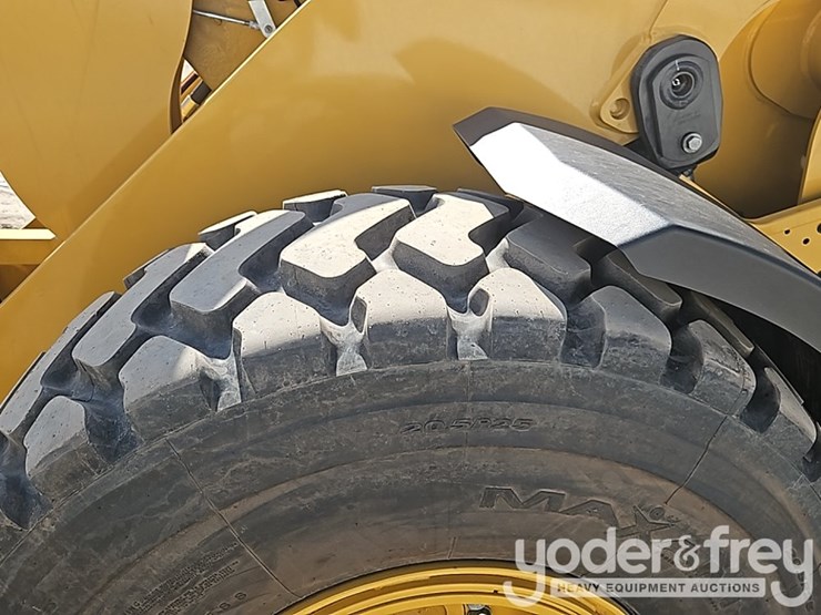 2026-caterpillar-930-image-23