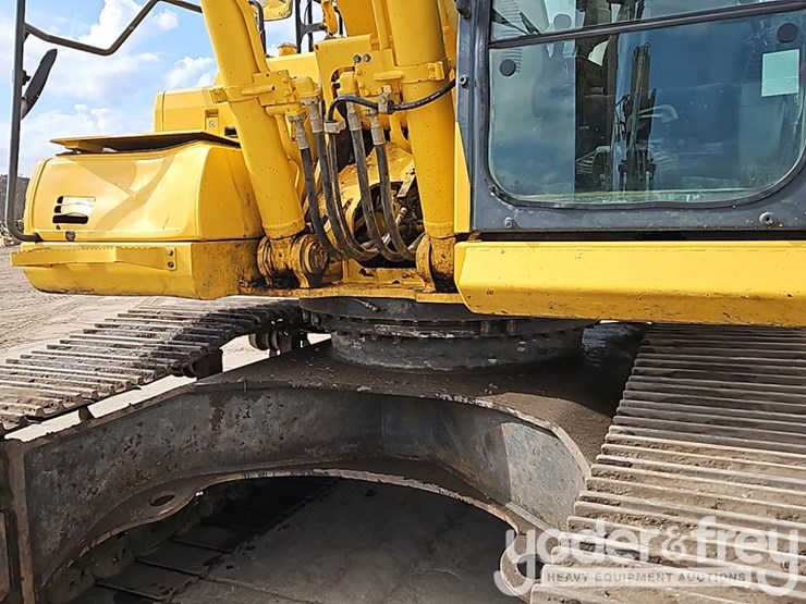 2019-komatsu-pc390-lci-11-image-20