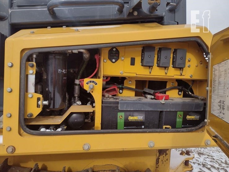 2022-deere-700l-lgp-image-42