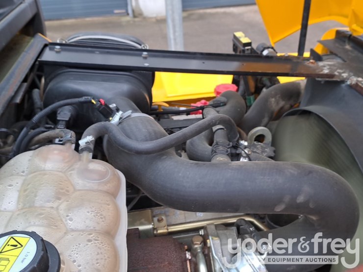 2019-jcb-940-image-25