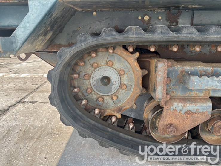 2010-yanmar-c30r-2b-image-13