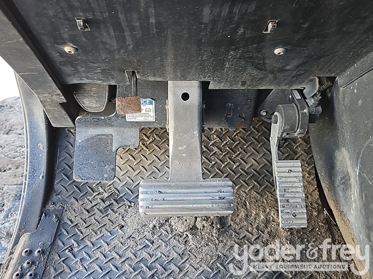 2017-genie-gth636-image-25