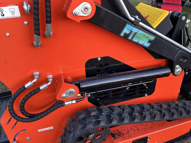 #1003-•-unused-future-ft36c-skid-steer-loader-image-17