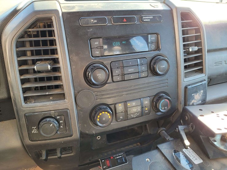 2017-ford-f350-image-13