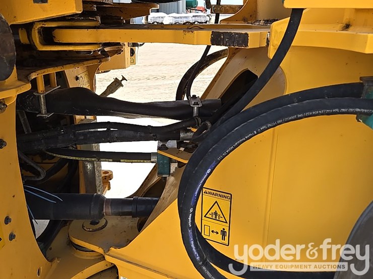 2014-volvo-l60g-image-34