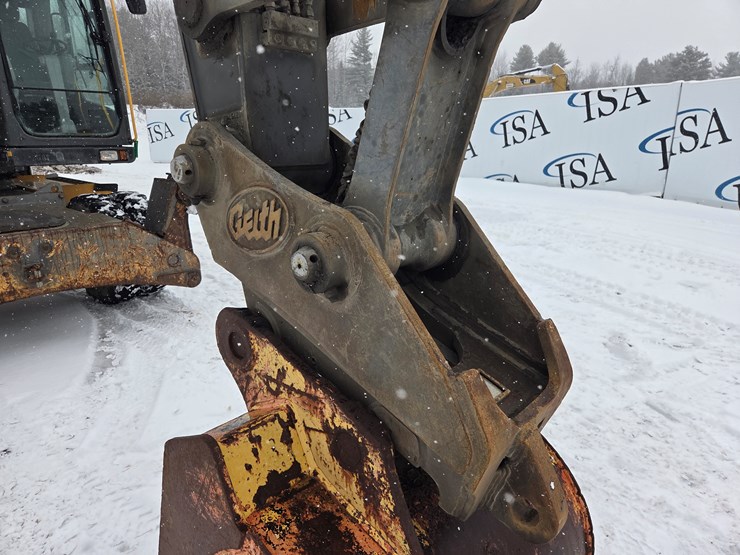 2010-volvo-ew180c-image-24