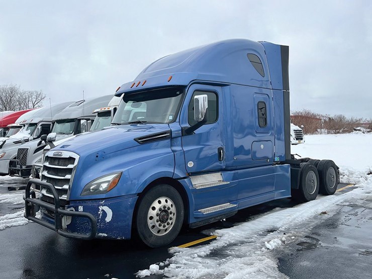 2019-freightliner-cascadia-126-image-1
