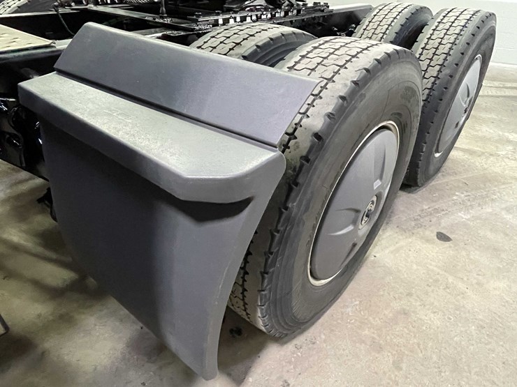 #6224-•-2022-freightliner-cascadia-semi-truck-(title-in-delay)-image-64