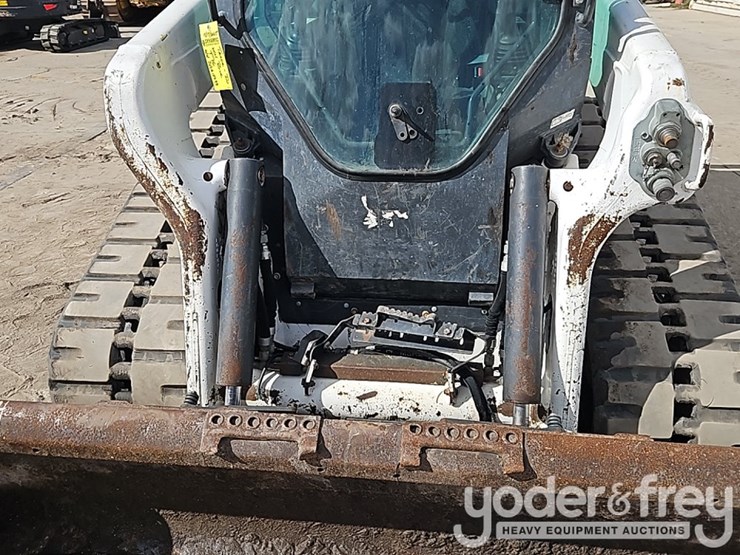 2022-bobcat-t76-image-15