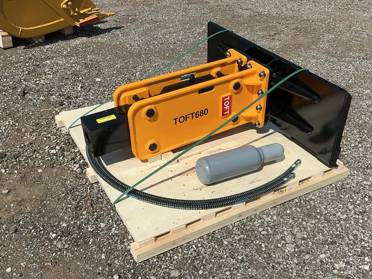 2025-new-holland-l213-image-3