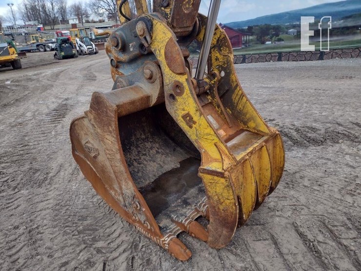 2021-komatsu-pc170-lc-11-image-17