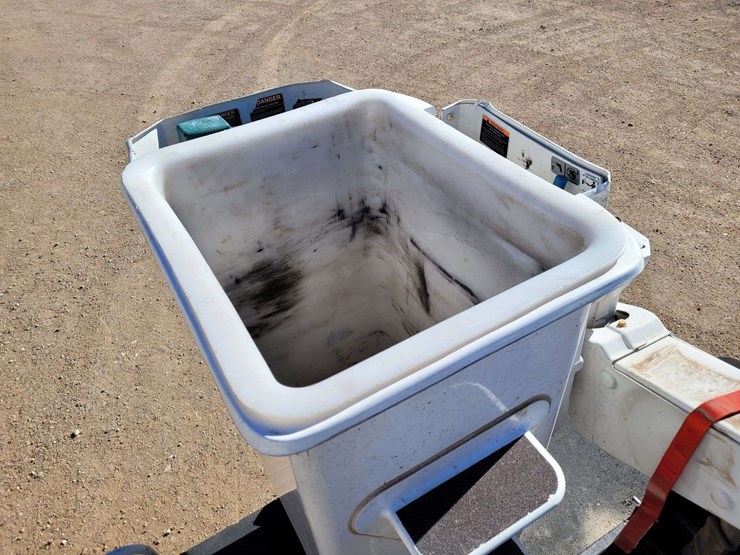 2019-ford-f550-image-12