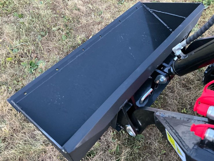 #1005-•-unused-future-ft380r-skid-steer-loader-image-7