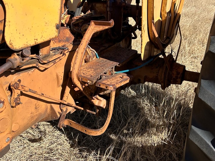 minneapolis-moline-m602-image-21