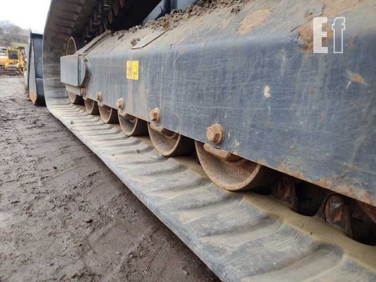 2017-kubota-svl95-2s-image-23