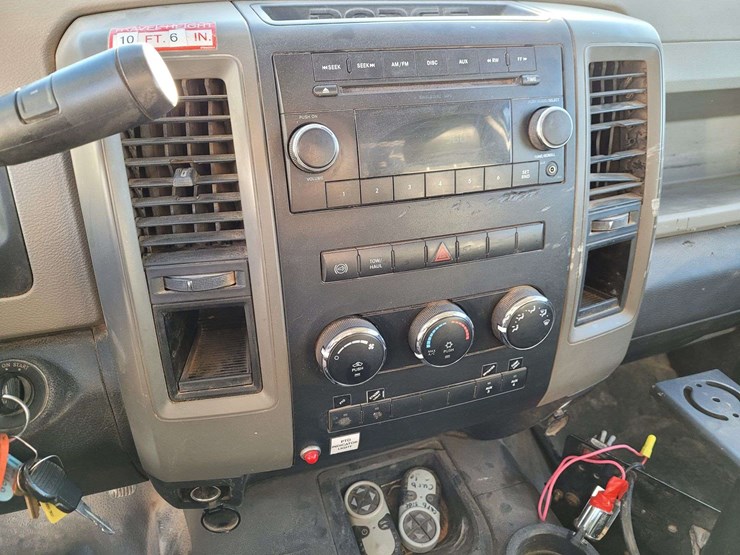 2011-ram-4500-slt-image-17