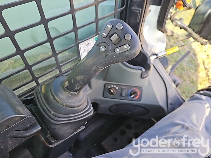 2019-bobcat-t595-image-19