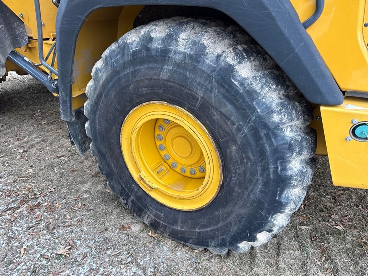 2024-deere-260p-image-15