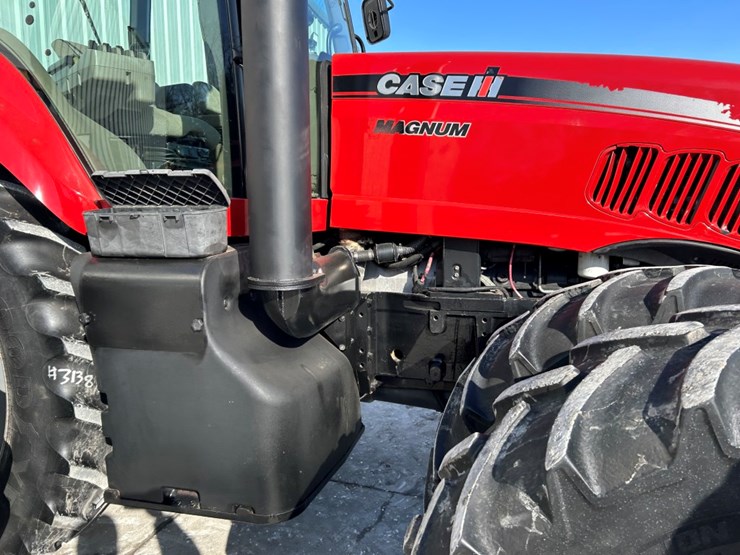 2009-case-ih-magnum-335-image-9