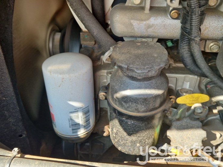 2015-jcb-6tst-image-28