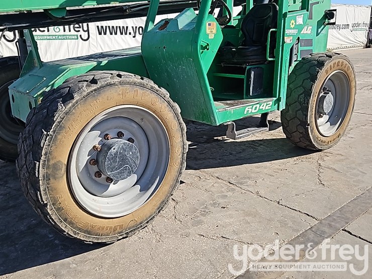 2016-sky-trak-6042-image-18